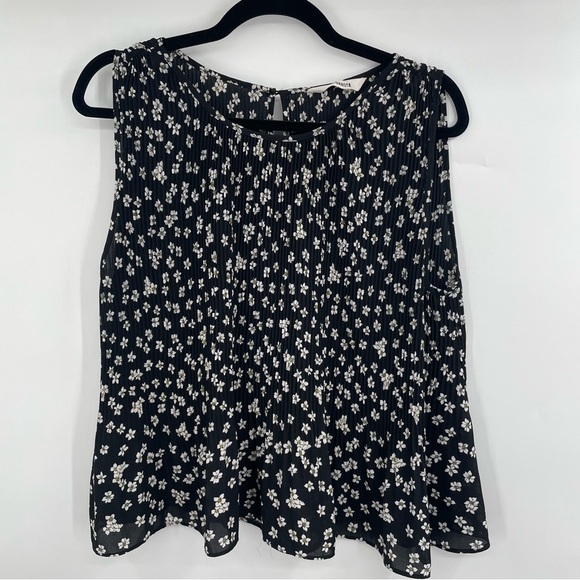 BB Dakota Tops - BB Dakota Black Floral Print Pleated Blouse